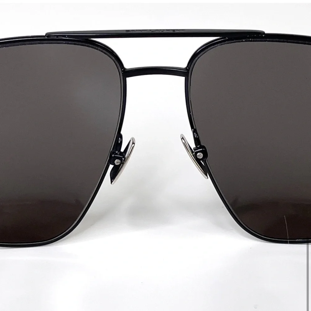 SAINT LAURENT Classic Aviator Sunglasses NEW 60mm Black Polarized
